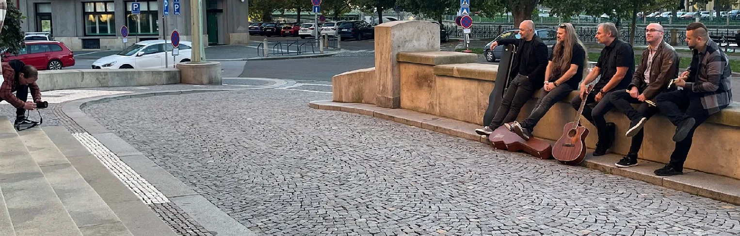 Focení není „procházka růžovým sadem…“