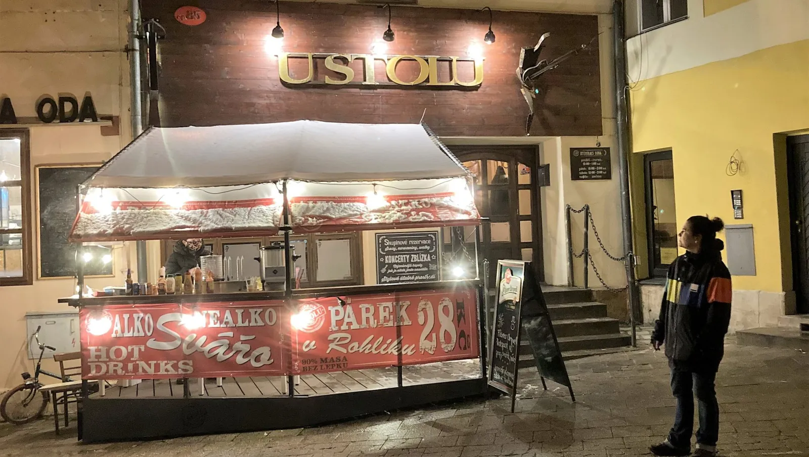 Jen tak pro radost a pohodu zahrajeme náš 1. zimní venkovní koncert v Hradci U stolu…